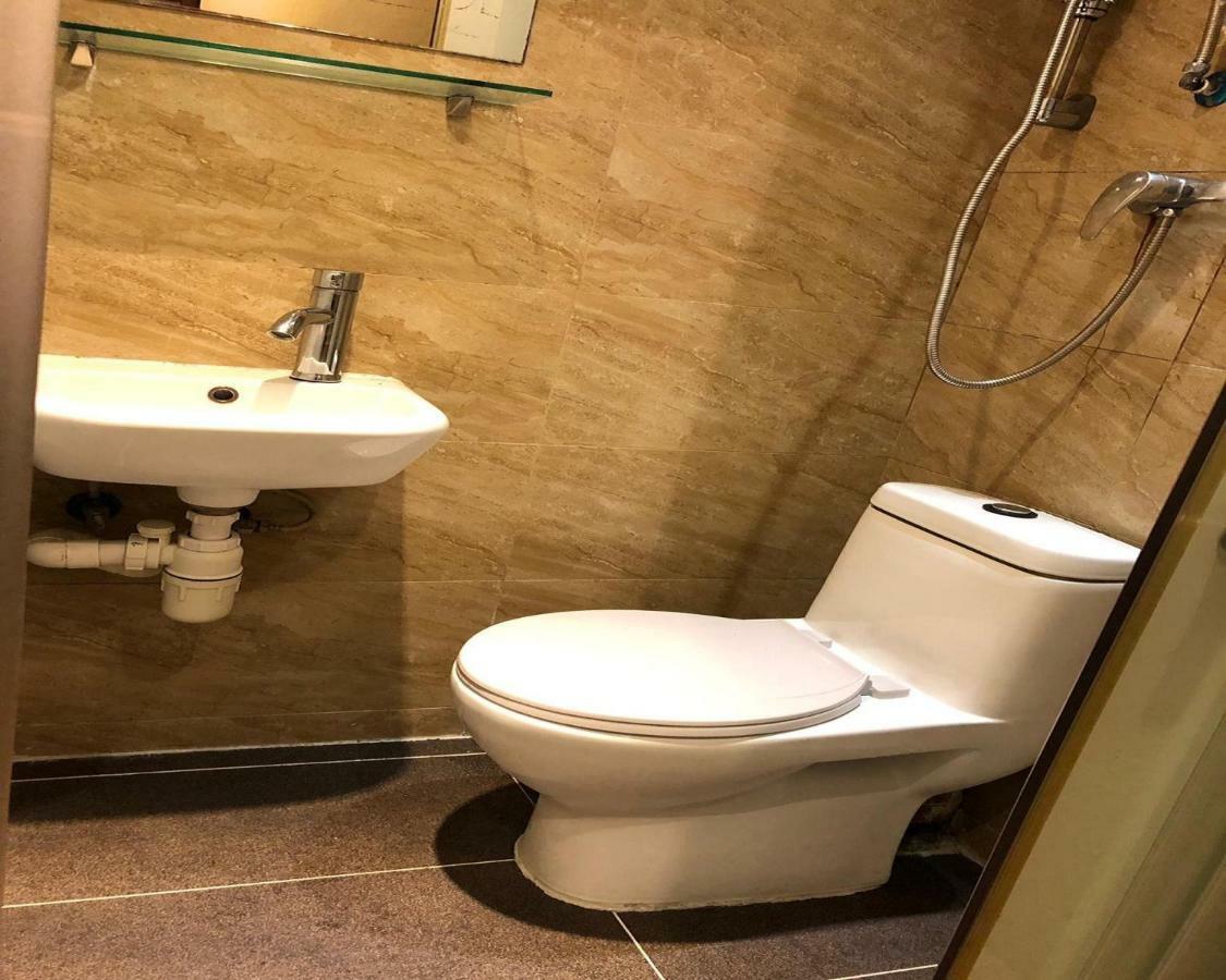 Rich Hostel Гонконг Экстерьер фото